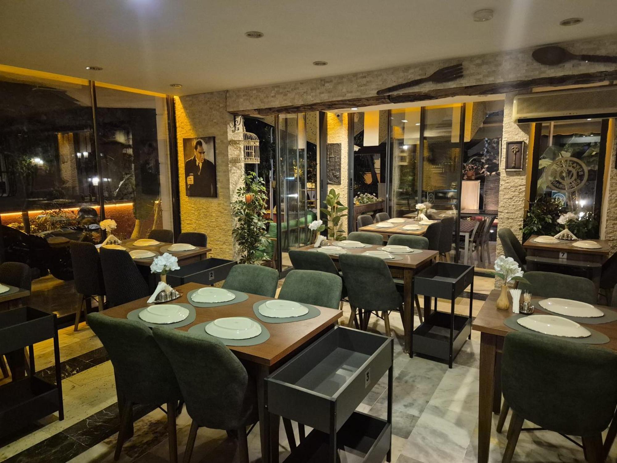 Beyaz Melek Apart Hotel Antalya Exterior foto